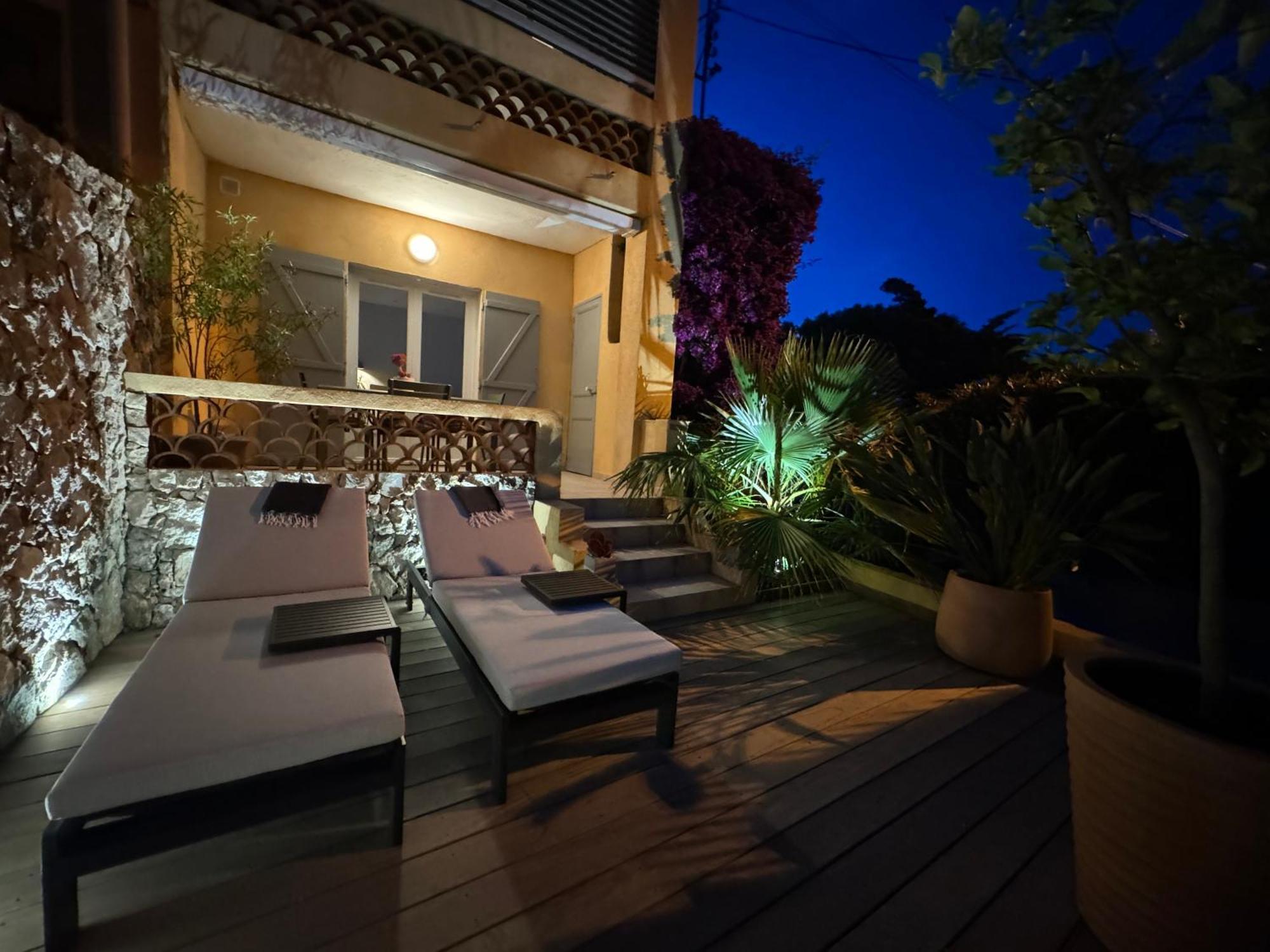 Confortable T2 Vue Mer Avec Terrasse Amenagee Et Parking Prive, Plage Et Port A Pied 사나리쉬르메르 외부 사진